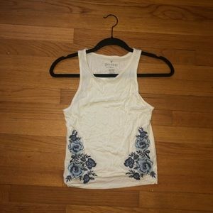 American Eagle top